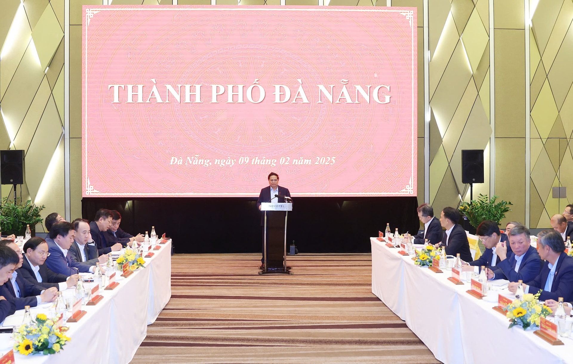 Thủ tướng chỉ đạo, tháo gỡ nhiều chương trình, dự án lớn của Đà Nẵng- Ảnh 2. Thủ tướng chỉ đạo, tháo gỡ nhiều chương trình, dự án lớn của Đà Nẵng- Ảnh 2.