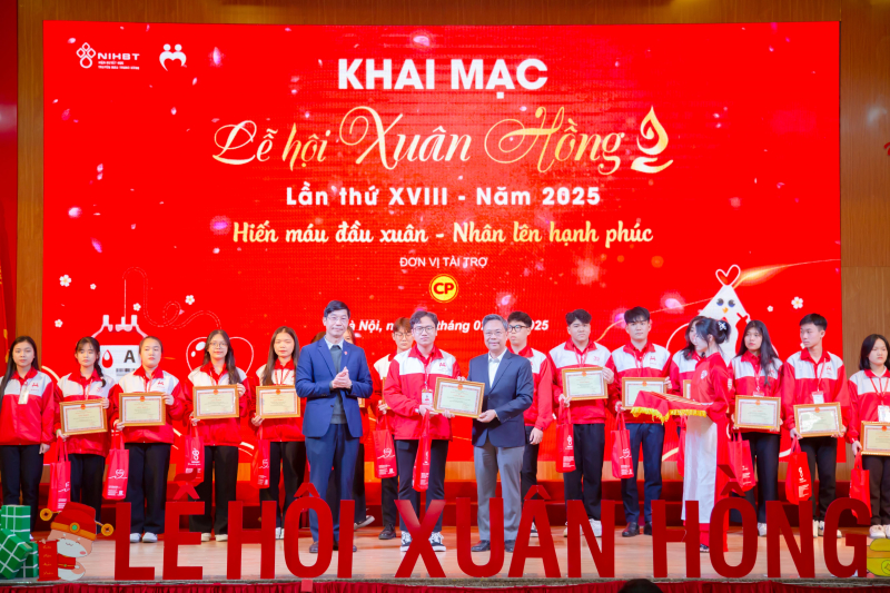 Khai mạc lễ hội xuân hồng 2025, dự kiến thu được 8.000 đơn vị máu -0