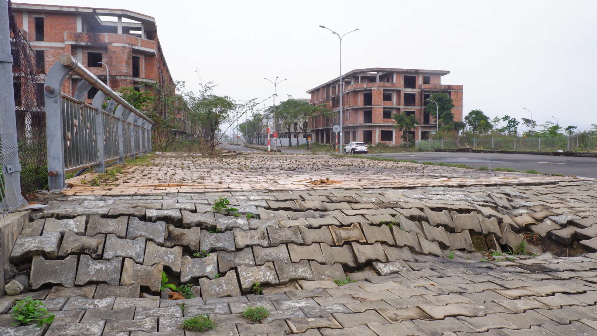 Cảnh hoang tàn của 'siêu' đô thị sinh thái 381ha 'view triệu đô' ở Đà Nẵng ảnh 9