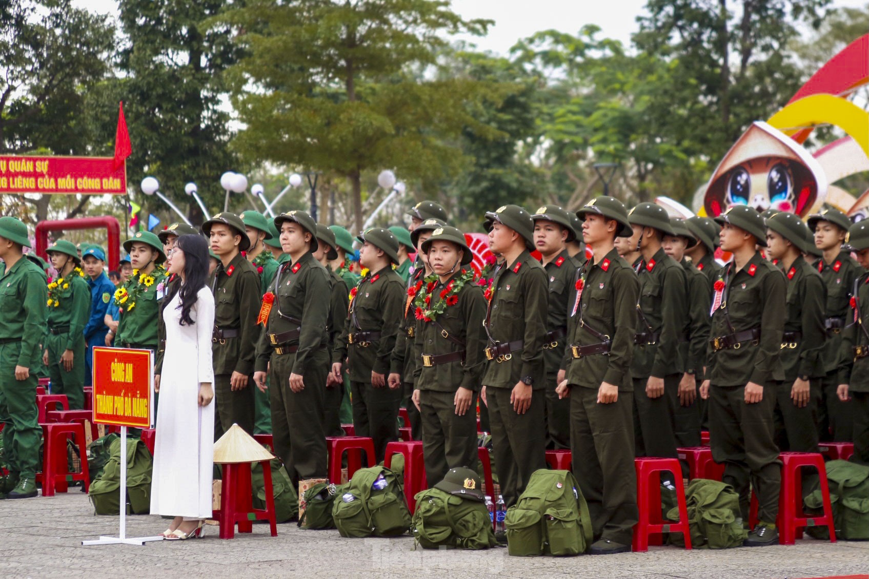 Hơn 1.400 thanh niên Đà Nẵng hào hứng lên đường nhập ngũ ảnh 6