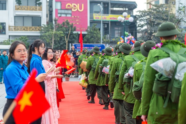 Tân binh Thái Nguyên, Quảng Ninh lên đường nhập ngũ ảnh 15