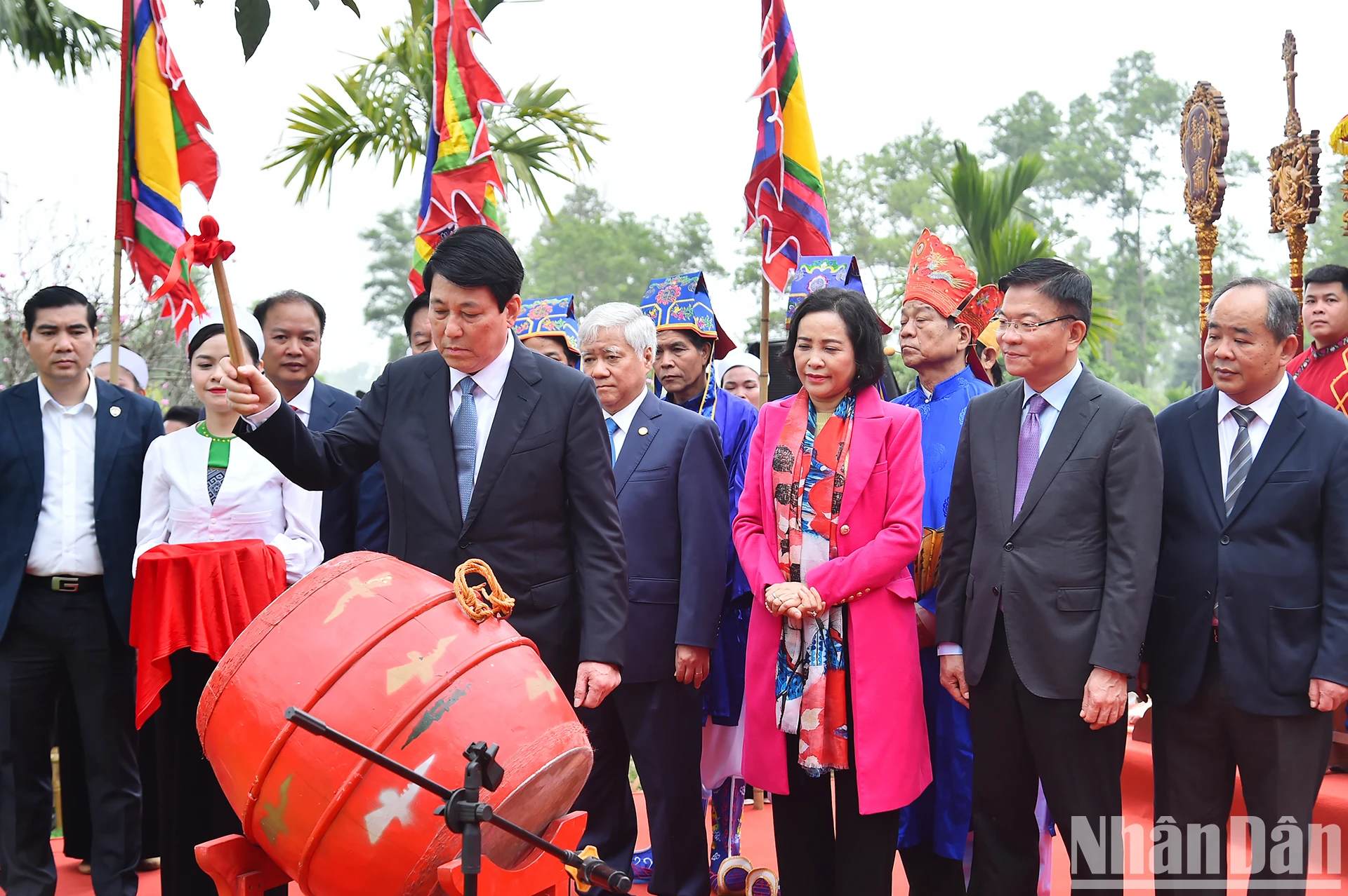 [Ảnh] Chủ tịch nước Lương Cường dự Ngày hội “Sắc xuân trên mọi miền Tổ quốc" ảnh 10