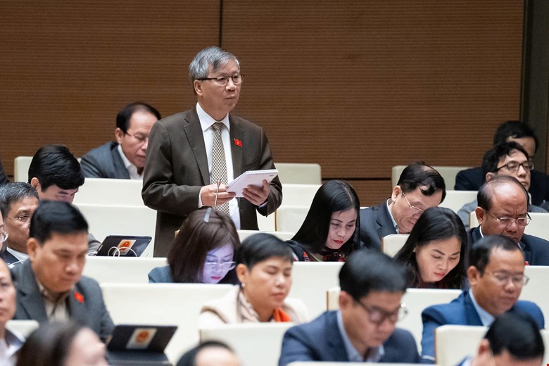 Đại biểu Quốc hội Nguyễn Anh Trí (Đoàn đại biểu Quốc hội TP Hà Nội) phát biểu tại nghị trường. Ảnh: Quochoi.vn