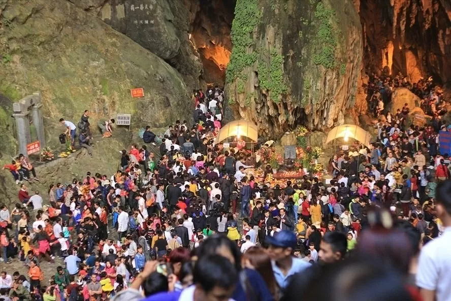 Lễ hội đầu năm ở Việt Nam: Di sản trong dòng chảy hiện đại