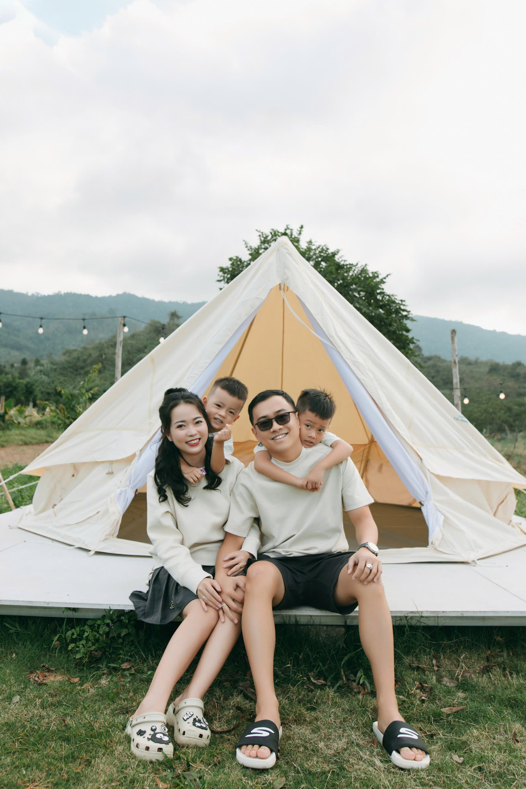 Chuyện con dâu 9X và bố chồng U70 ở Gia Lai gây sốt mạng- Ảnh 3. Chuyện con dâu 9X và bố chồng U70 ở Gia Lai gây sốt mạng- Ảnh 3.
