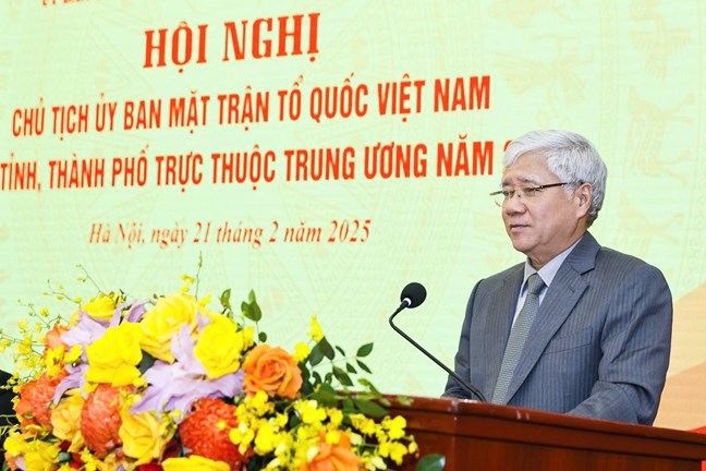  Chủ tịch Ủy ban T.Ư Mặt trận Tổ quốc Việt Nam Đỗ Văn Chiến phát biểu kết luận Hội nghị 