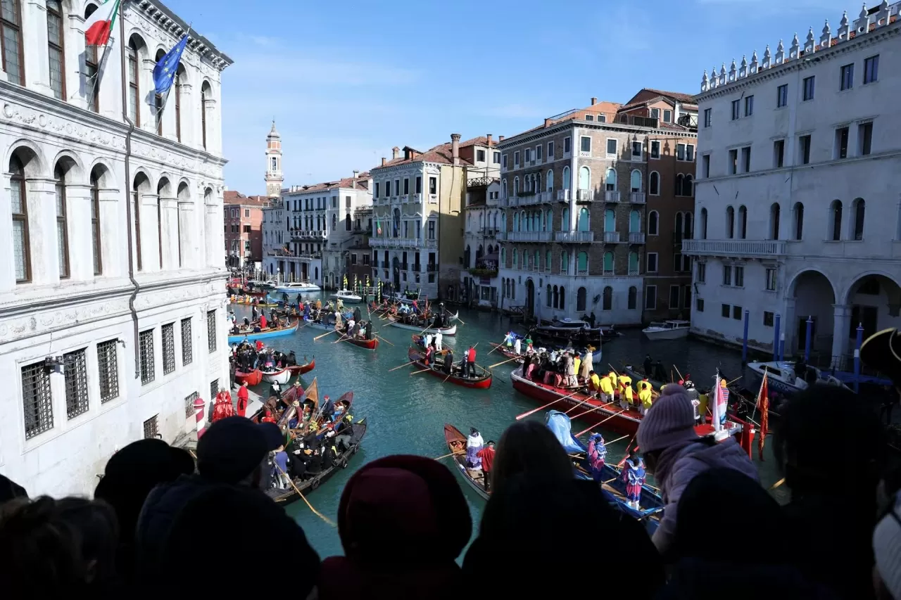 Italy: Rực rỡ lễ hội Carnival ở Venice