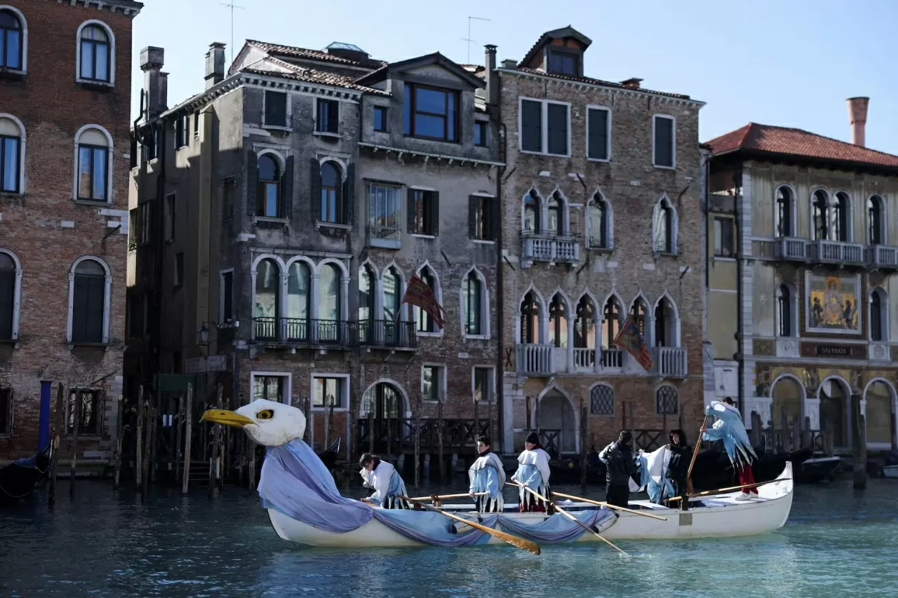 Italy: Rực rỡ lễ hội Carnival ở Venice