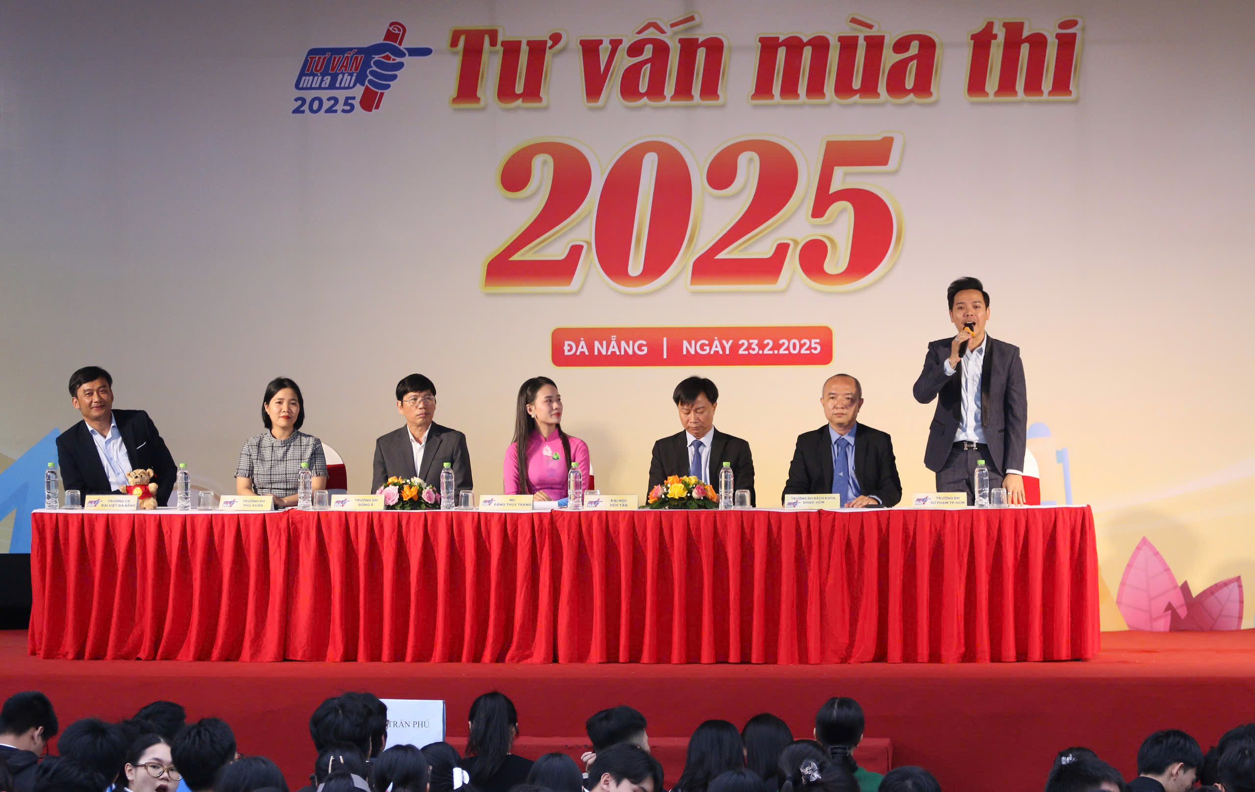 Tư vấn mùa thi 2025: Giải đáp thắc mắc về những thay đổi xét tuyển ĐH - Ảnh 6.