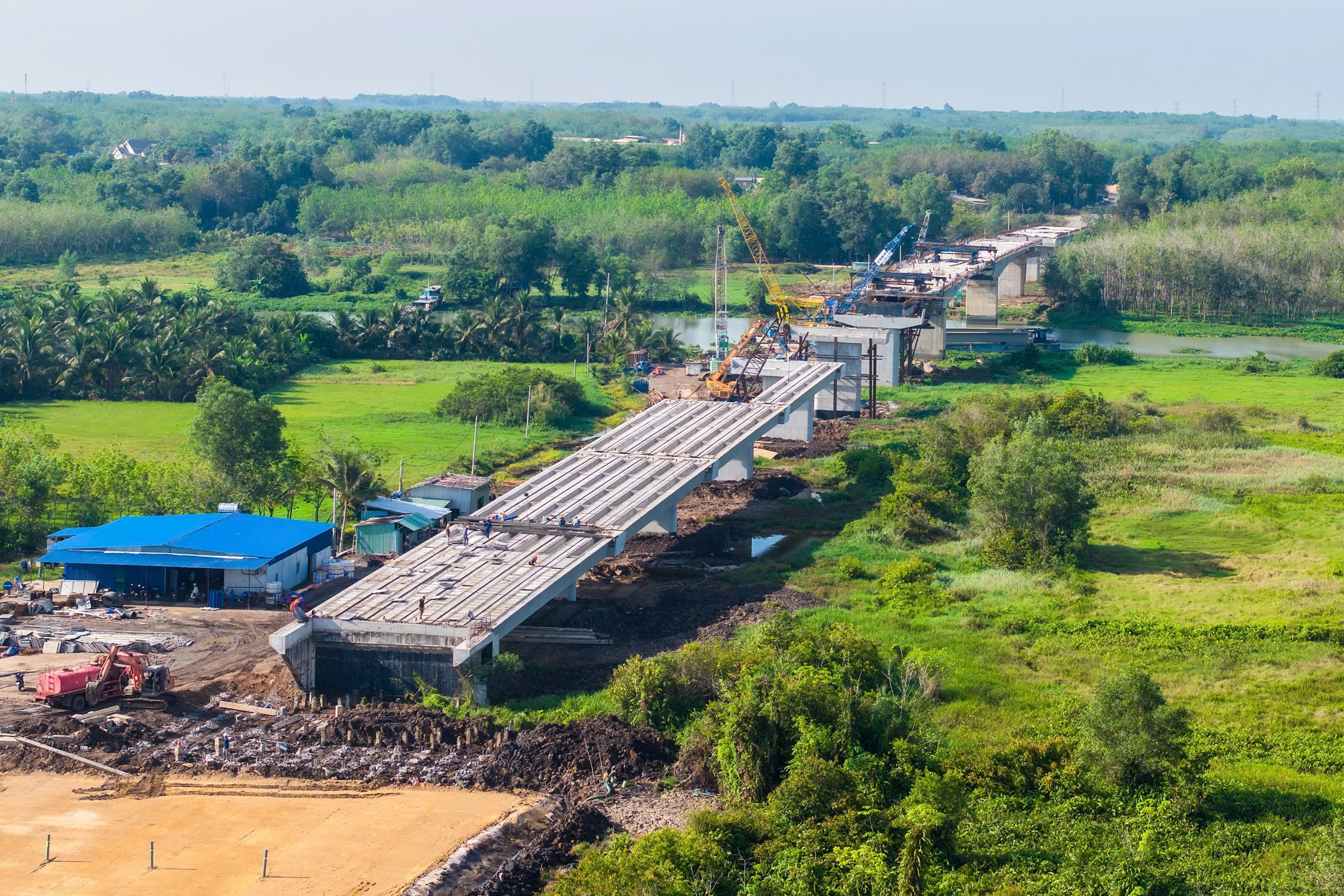 Bình Dương: Gỡ khó mặt bằng dự án đường Hồ Chí Minh đoạn Chơn Thành - Đức Hòa- Ảnh 3. Bình Dương: Gỡ khó mặt bằng dự án đường Hồ Chí Minh đoạn Chơn Thành - Đức Hòa- Ảnh 3.