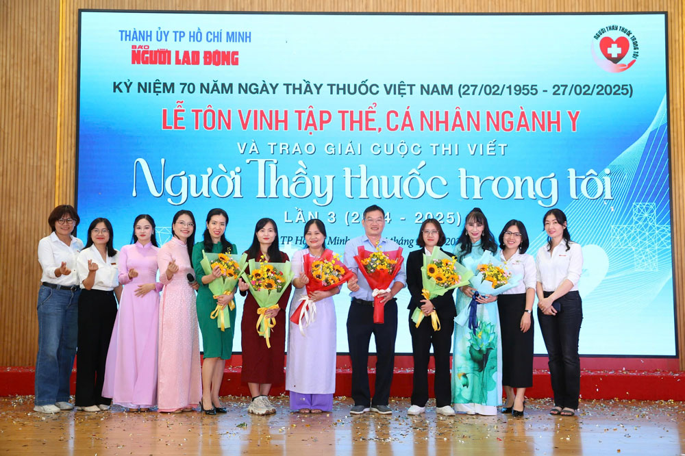 Các tác giả đã mang đến cho cuộc thi “Người Thầy thuốc trong tôi” lần 3 nhiều câu chuyện xúc động, đầy tính nhân văn. Ảnh: HOÀNG TRIỀU