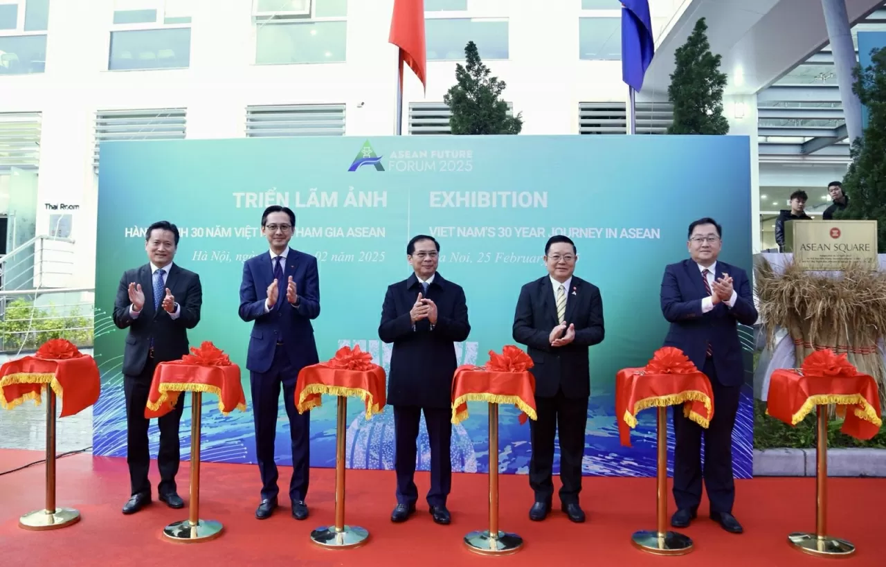 Tái hiện hành trình 30 năm Việt Nam đồng hành cùng ASEAN