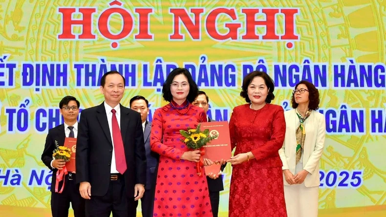 Công bố quyết định thành lập Đảng bộ Ngân hàng Nhà nước và tổ chức bộ máy, nhân sự mới ảnh 4