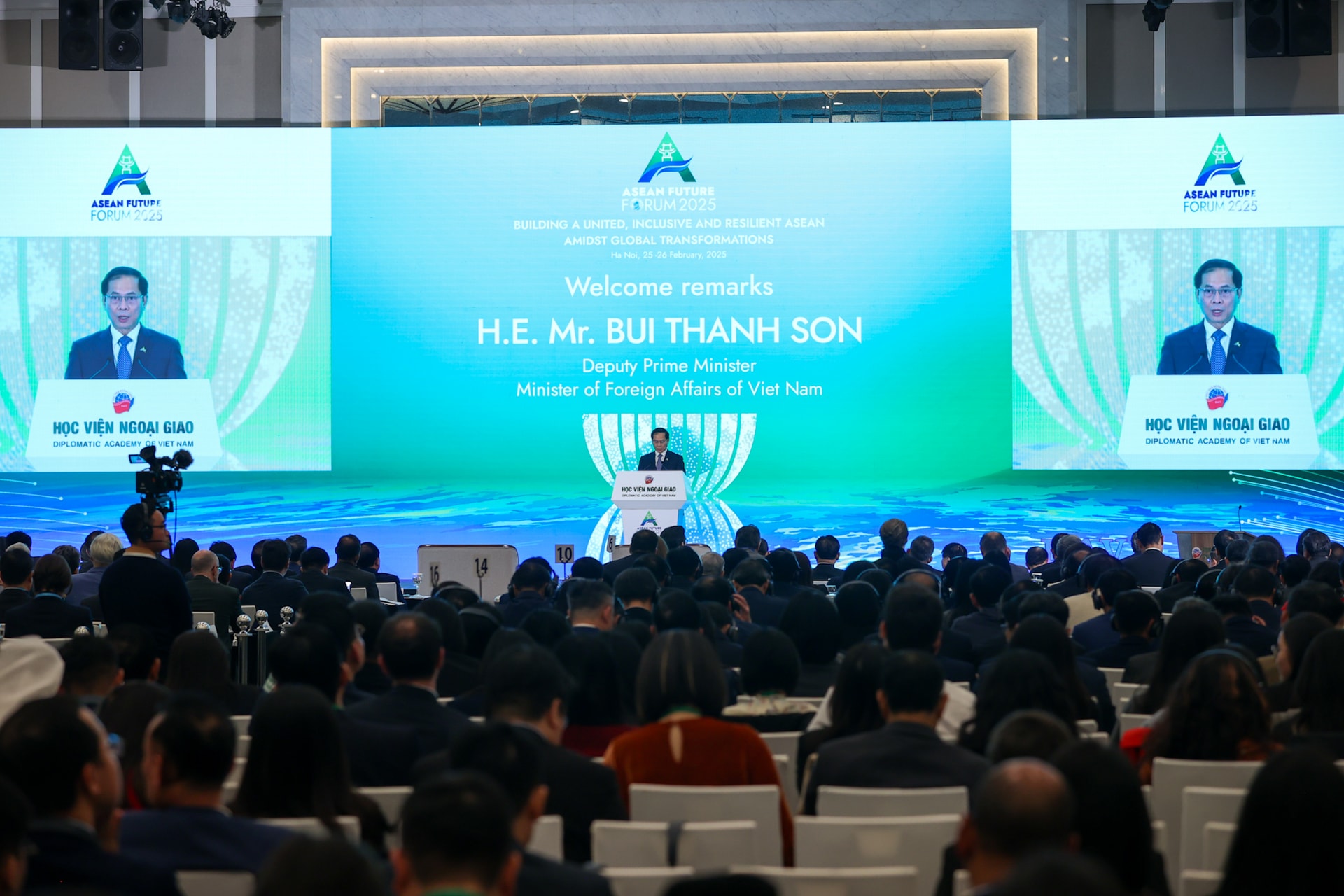 Khai mạc Diễn đàn Tương lai ASEAN: Thủ tướng đề xuất 3 ưu tiên chiến lược và 3 đột phá hành động- Ảnh 6. Khai mạc Diễn đàn Tương lai ASEAN: Thủ tướng đề xuất 3 ưu tiên chiến lược và 3 đột phá hành động- Ảnh 6.