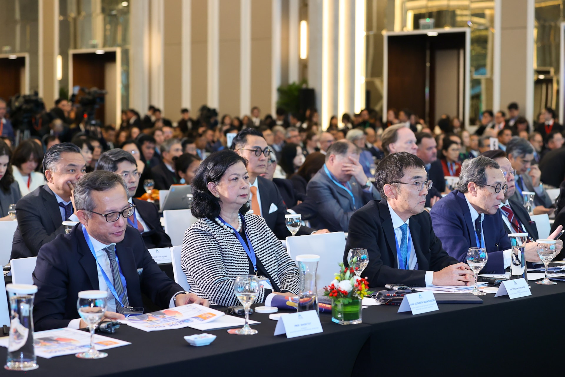 Khai mạc Diễn đàn Tương lai ASEAN: Thủ tướng đề xuất 3 ưu tiên chiến lược và 3 đột phá hành động- Ảnh 8. Khai mạc Diễn đàn Tương lai ASEAN: Thủ tướng đề xuất 3 ưu tiên chiến lược và 3 đột phá hành động- Ảnh 8.
