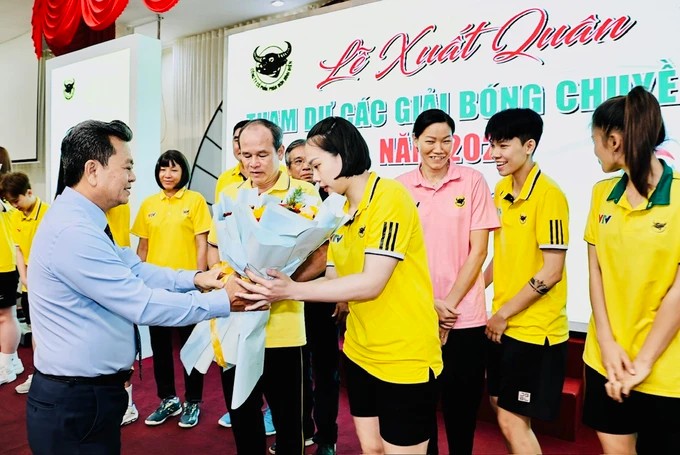 Thanh Thúy bất ngờ không làm đội trưởng CLB VTV Bình Điền Long An, vì sao?- Ảnh 2. Thanh Thúy bất ngờ không làm đội trưởng CLB VTV Bình Điền Long An, vì sao?- Ảnh 2.