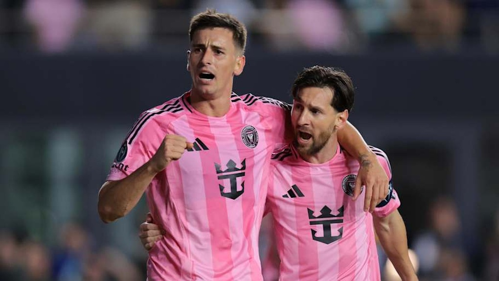 Lionel Messi vô lê cháy lưới đối thủ, giúp Inter Miami giành vé đi tiếp - 2 Lionel Messi vô lê cháy lưới đối thủ, giúp Inter Miami giành vé đi tiếp - 2