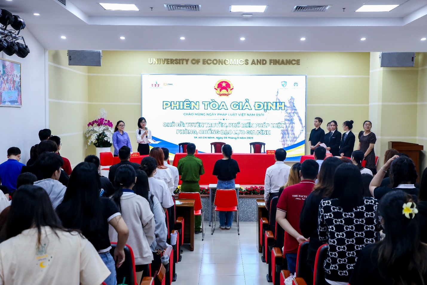 Cơ hội nhận học bổng cho thí sinh đăng ký ngành luật tại UEF - Ảnh 3.