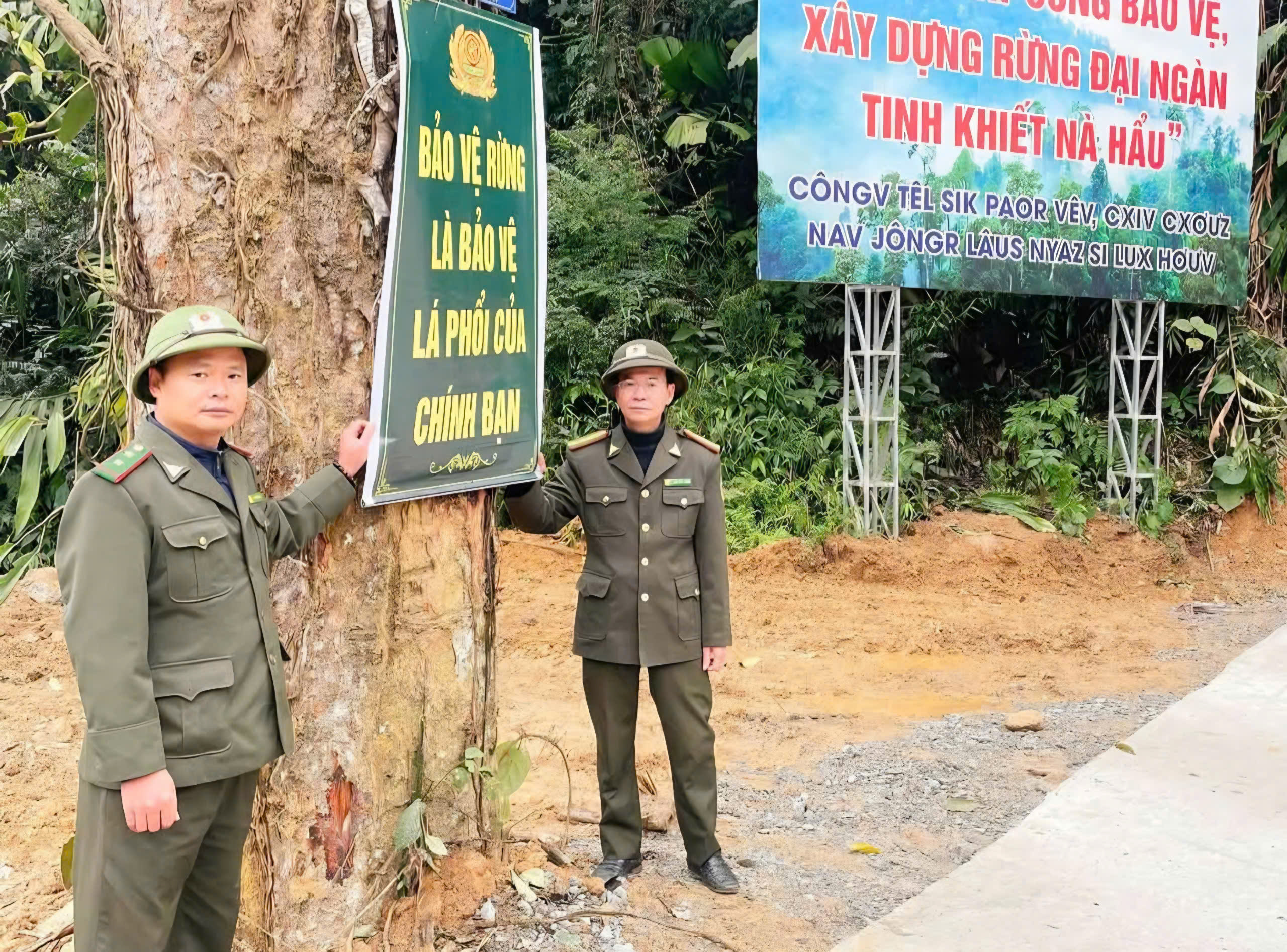 Lễ cúng rừng của người Mông Nà Hẩu được chứng nhận Di sản văn hóa phi vật thể Quốc gia- Ảnh 7. Lễ cúng rừng của người Mông Nà Hẩu được chứng nhận Di sản văn hóa phi vật thể Quốc gia- Ảnh 7.