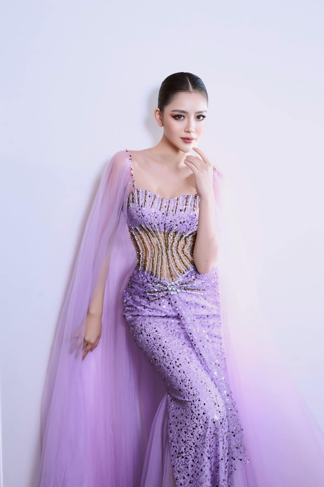 5 mỹ nhân nổi bật nhất tại cuộc thi Miss Cosmo Vietnam 2025 - Ảnh 4.