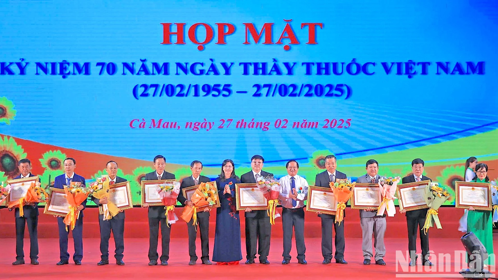 Ngành y tế Cà Mau tiếp tục đáp ứng tốt hơn nữa yêu cầu nhiệm vụ trong tình hình mới ảnh 5