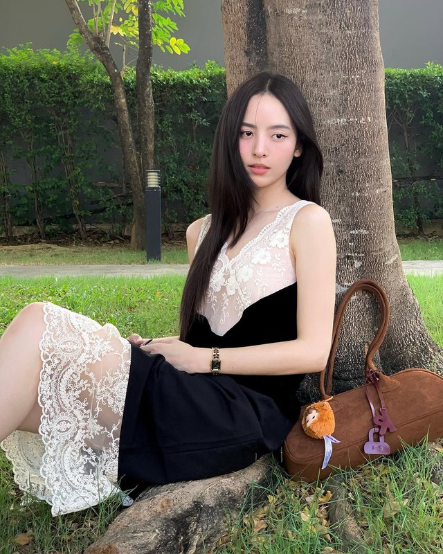 4 công thức phối màu ‘vạn người mê’ cho những ngày không biết mặc gì- Ảnh 1. 4 công thức phối màu ‘vạn người mê’ cho những ngày không biết mặc gì- Ảnh 1.