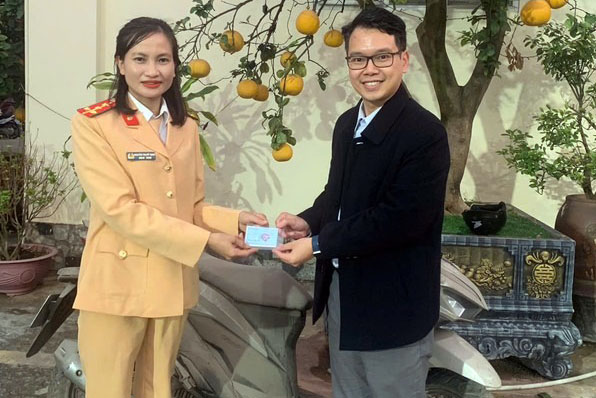 Hà Nội: Bất ngờ nhận lại xe máy sau 4 năm bị mất trộm- Ảnh 1. Hà Nội: Bất ngờ nhận lại xe máy sau 4 năm bị mất trộm- Ảnh 1.
