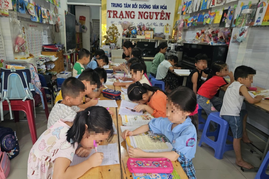 Bị kiểm tra đột xuất dạy thêm học thêm, có nơi phải ngưng hoạt động ngay - 1 Bị kiểm tra đột xuất dạy thêm học thêm, có nơi phải ngưng hoạt động ngay - 1