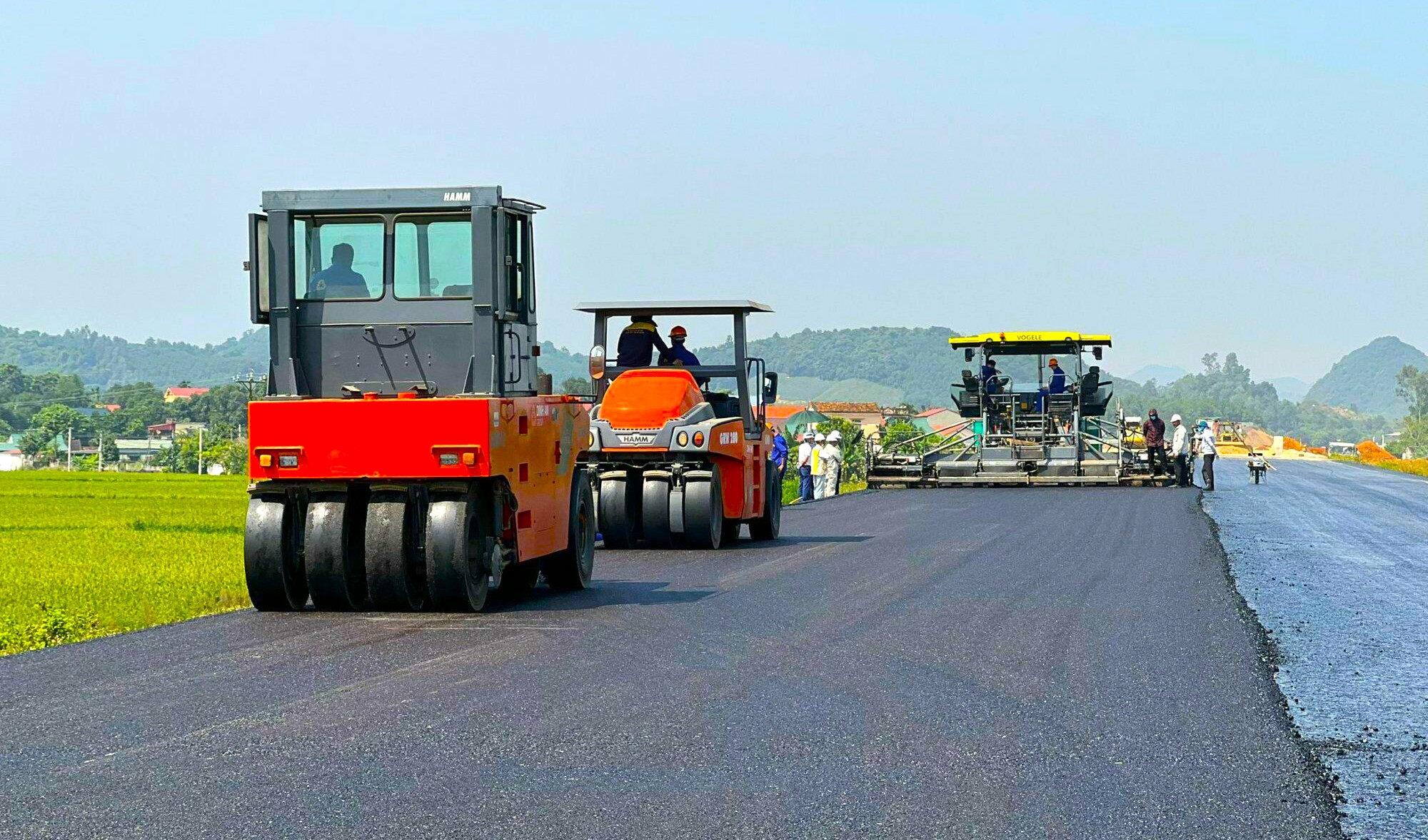 Bộ GTVT đặt mục tiêu hoàn thành nhiều nhiệm vụ lớn trong năm 2025- Ảnh 1.