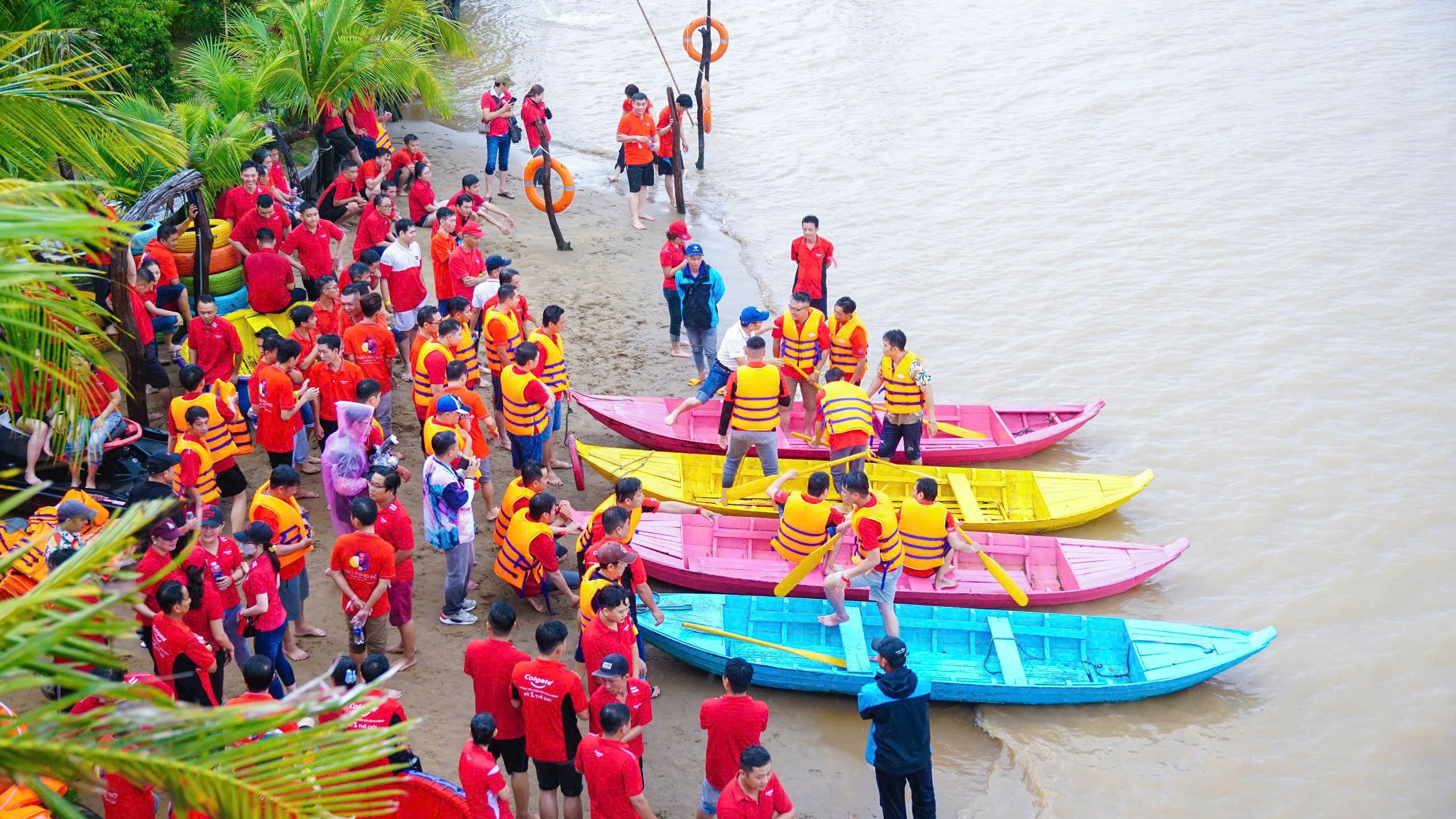 Cần Thơ - An Giang đón hơn 1,1 triệu lượt khách du lịch trong những ngày đầu năm Ất Tỵ- Ảnh 1.