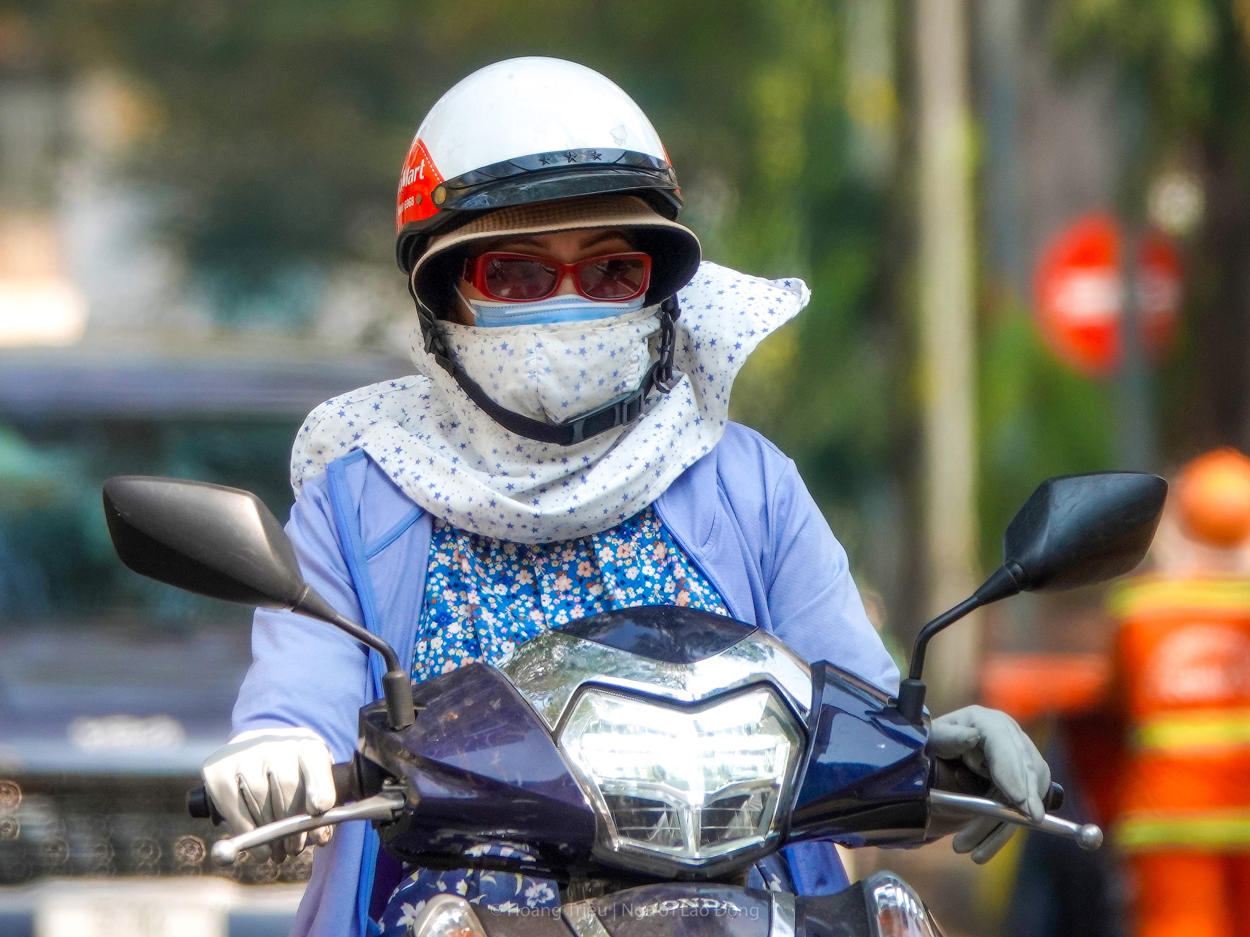 Thời tiết TP HCM hôm nay, 27-2: Không có việc thì nên hạn chế ra đường - Ảnh 1. Thời tiết TP HCM hôm nay, 27-2: Không có việc thì nên hạn chế ra đường - Ảnh 1.