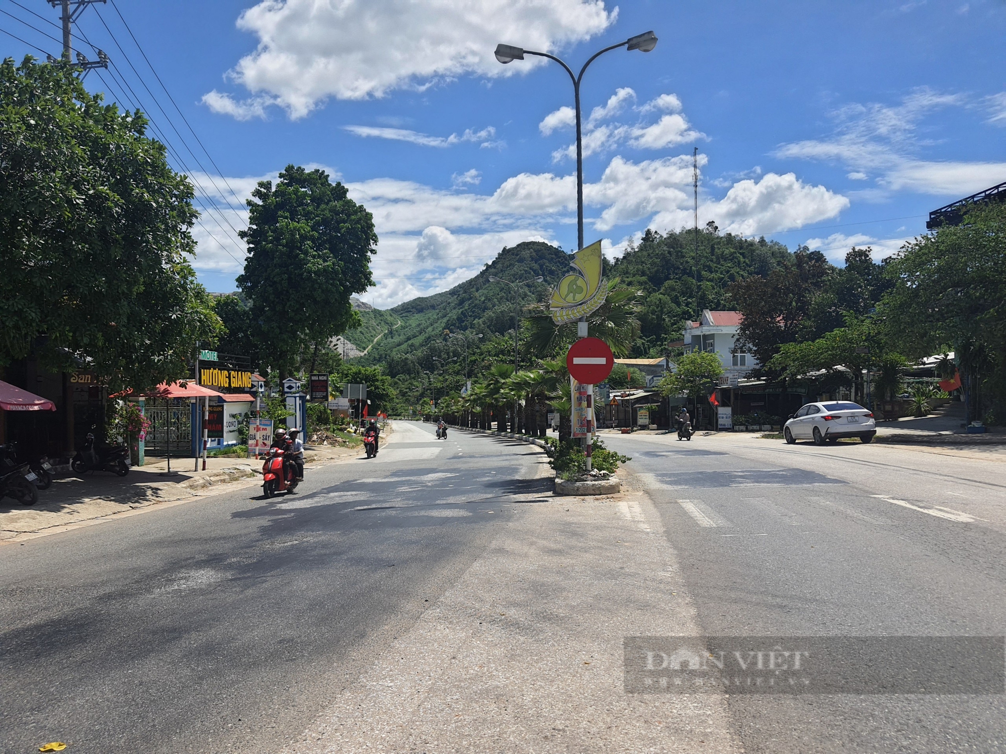 Quảng Nam: Huy động tốt nguồn lực, huyện miền núi Nam Giang hái “quả ngọt” - Ảnh 1.