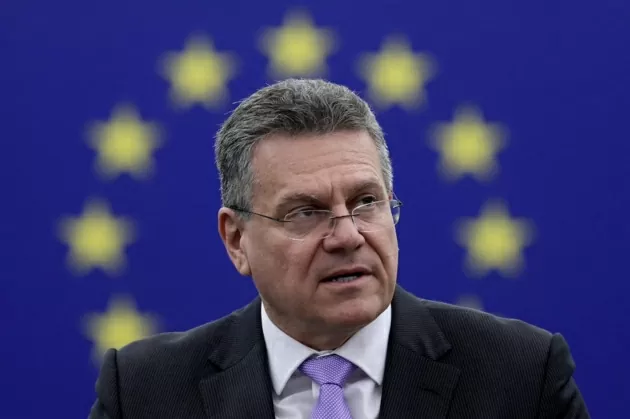 Ủy viên thương mại EU Maros Sefcovic tuyên bố Brussels sẵn sàng đàm phán về một thỏa thuận lớn hơn, nhằm ngăn chặn một cuộc chiến thương mại sau khi Tổng thống Donald Trump đe dọa áp dụng thuế quan 25% với ô tô kể từ ngày 2/4. (Nguồn: Politico)