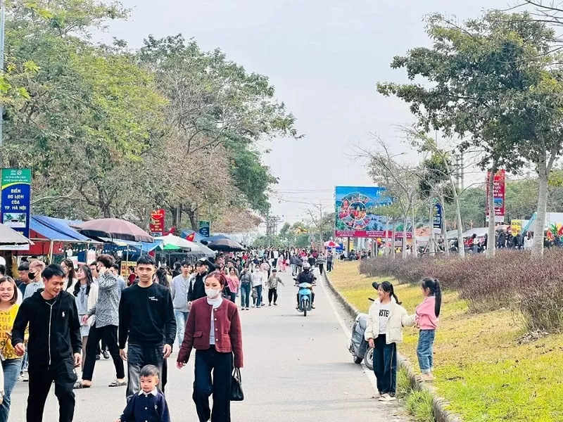 Hà Nội cập nhật bộ tiêu chí về môi trường văn hóa trong lễ hội truyền thống