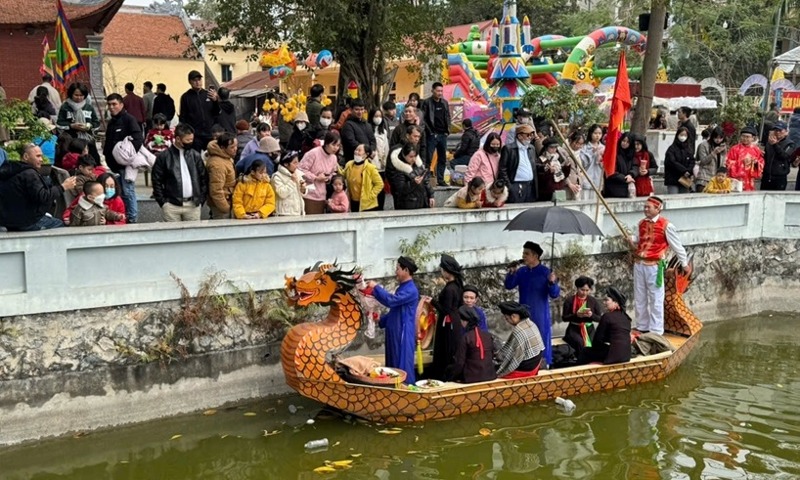 hang nghin du khach ve voi hoi lim xuan at ty hinh 1