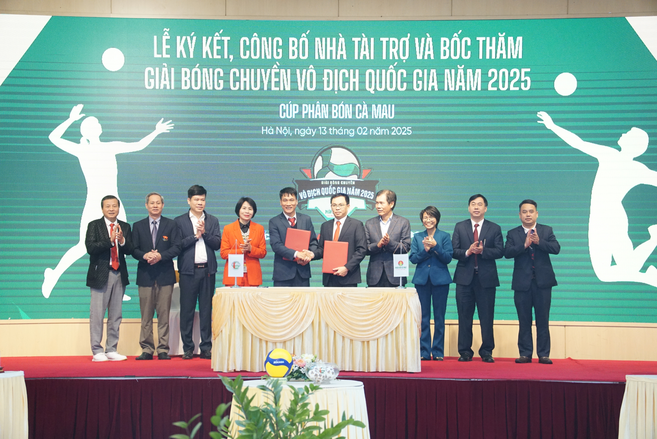 Hấp dẫn Thanh Thúy đấu Bích Tuyền, giải bóng chuyền vô địch quốc gia 2025 gay cấn- Ảnh 1.