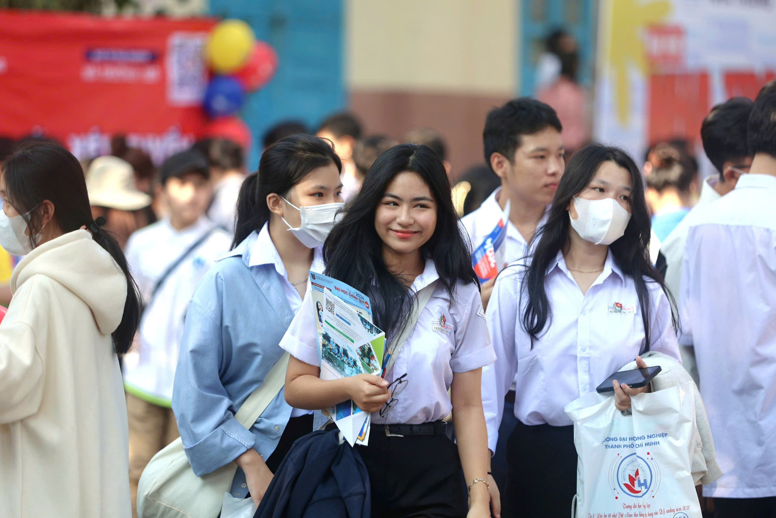  Khánh Hòa chọn tiếng Anh là môn thi thứ 3 vào lớp 10- Ảnh 1.