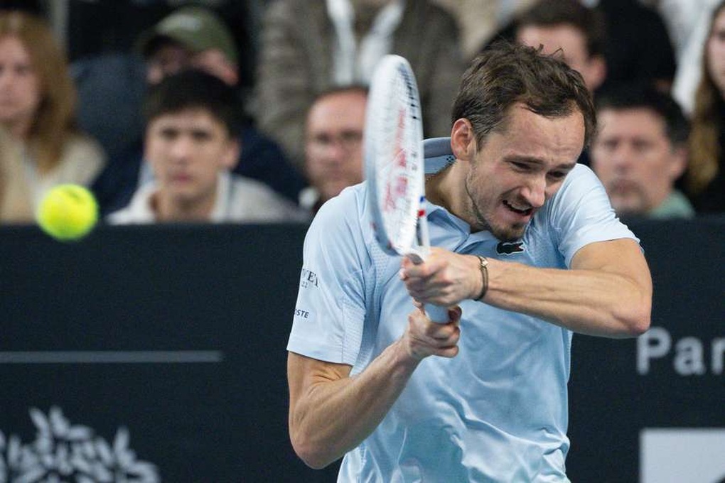 Medvedev và Zverev tan mộng vô địch các giải đấu ATP 250 - 1 Medvedev và Zverev tan mộng vô địch các giải đấu ATP 250 - 1