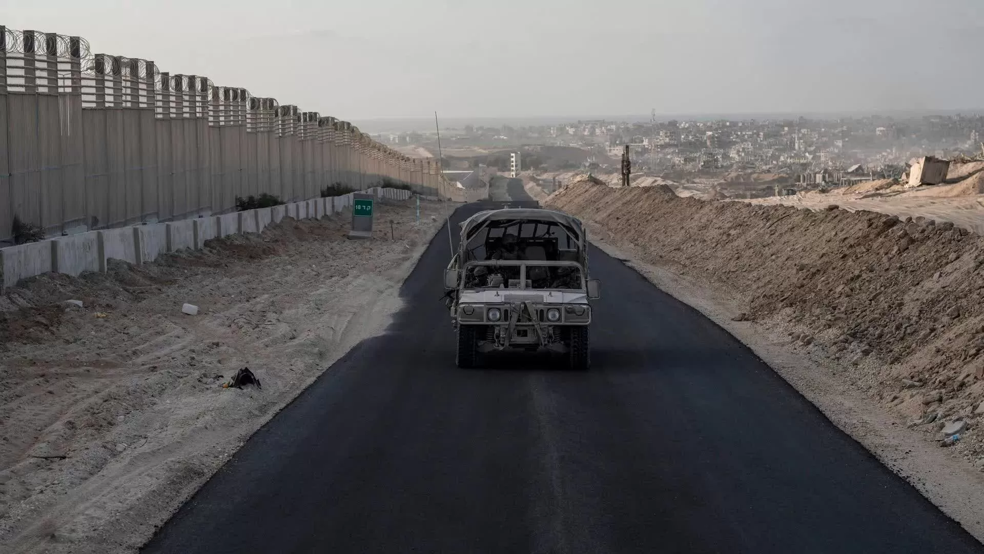 Trung Đông: Mỹ 'bật đèn xanh', Israel tuyên bố quân đội ở lại vùng đệm Lebanon 'vô thời hạn', cự tuyệt rút khỏi Hành lang Philadelphi