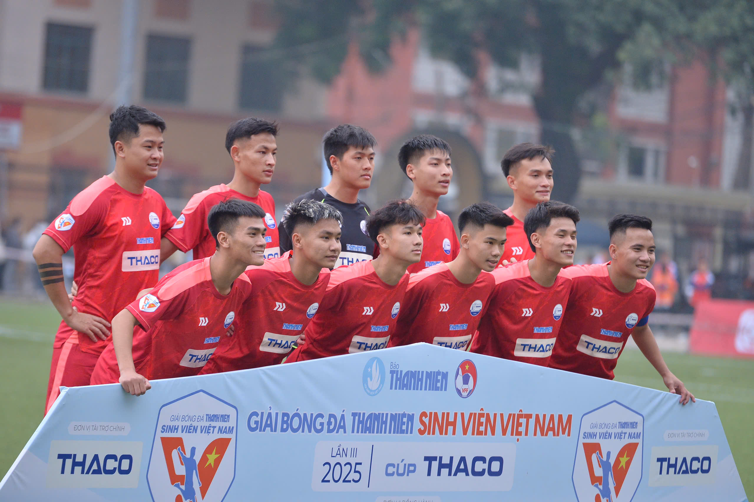 Đội chủ nhà Trường ĐH Tôn Đức Thắng: Áp lực tạo kim cương?- Ảnh 5. Đội chủ nhà Trường ĐH Tôn Đức Thắng: Áp lực tạo kim cương?- Ảnh 5.