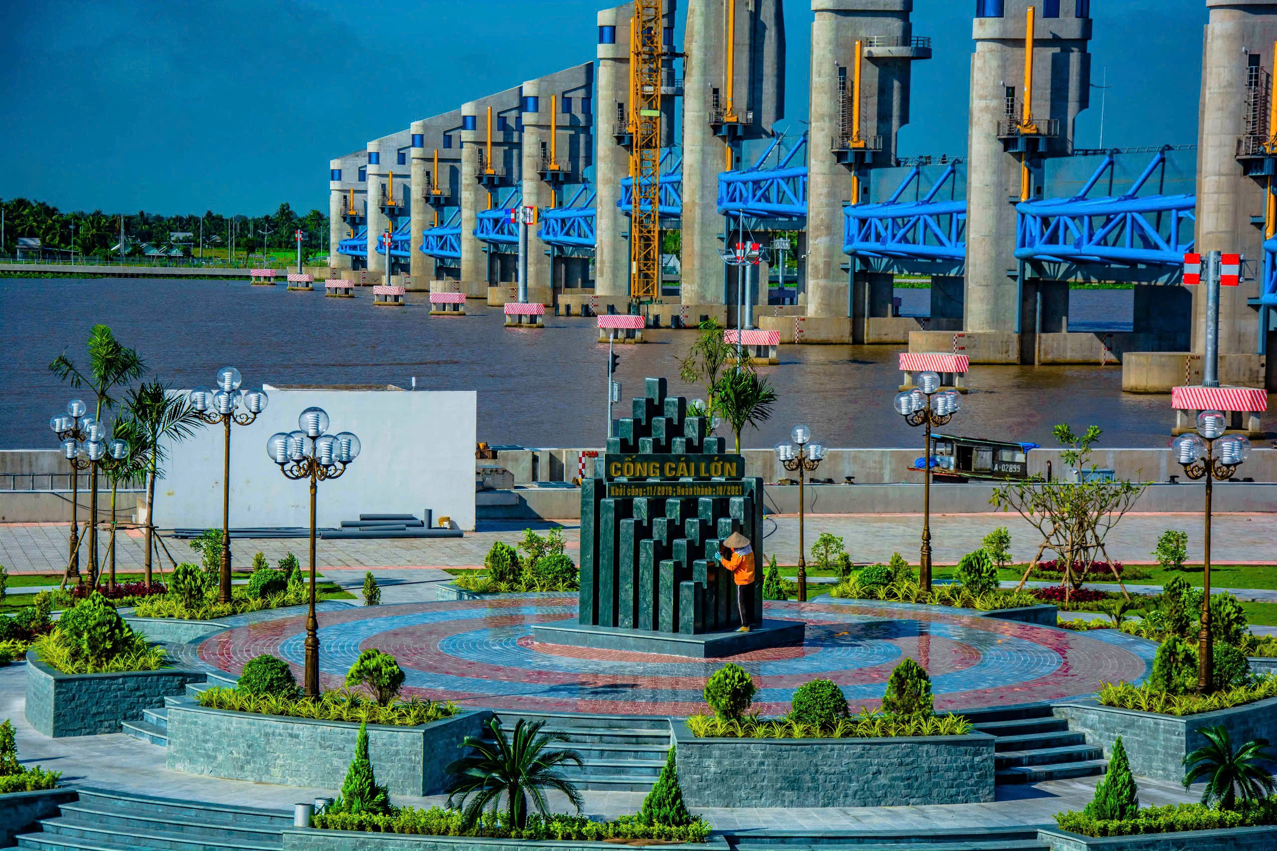 Người dân hưởng lợi gì từ siêu cống thuỷ lợi Cái Lớn - Cái Bé?- Ảnh 1. Người dân hưởng lợi gì từ siêu cống thuỷ lợi Cái Lớn - Cái Bé?- Ảnh 1.