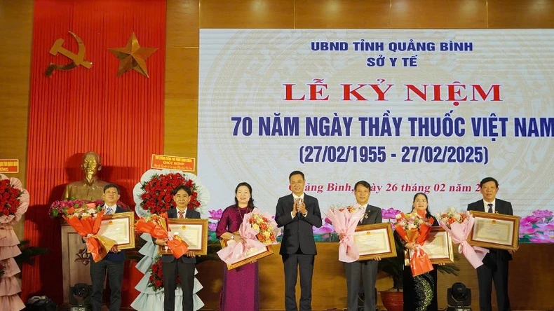 Quảng Bình kỷ niệm 70 năm Ngày Thầy thuốc Việt Nam ảnh 2