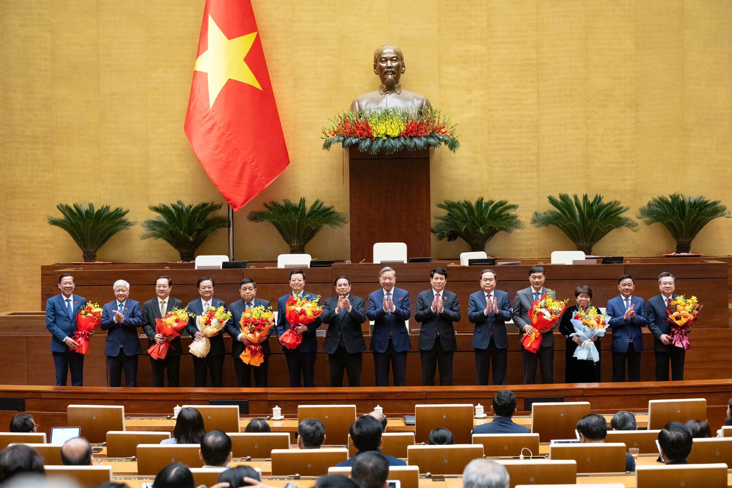 Quốc hội bầu Chủ nhiệm 6 Ủy ban mới thành lập- Ảnh 1. Quốc hội bầu Chủ nhiệm 6 Ủy ban mới thành lập- Ảnh 1.