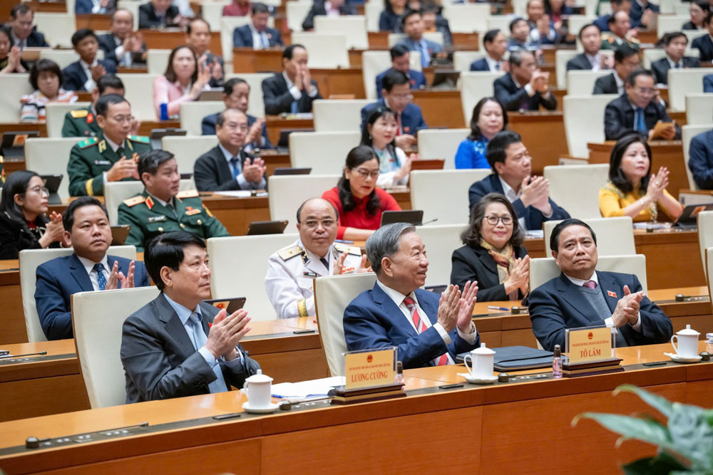 Lãnh đạo Đảng, Nhà nước tham dự phiên bế mạc kỳ họp Ảnh: LÂM HIỂN