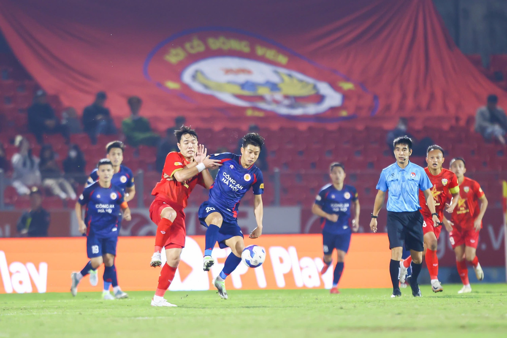 CLB Hà Tĩnh lập kỷ lục V-League: Sự quyết liệt đáng giá- Ảnh 1.