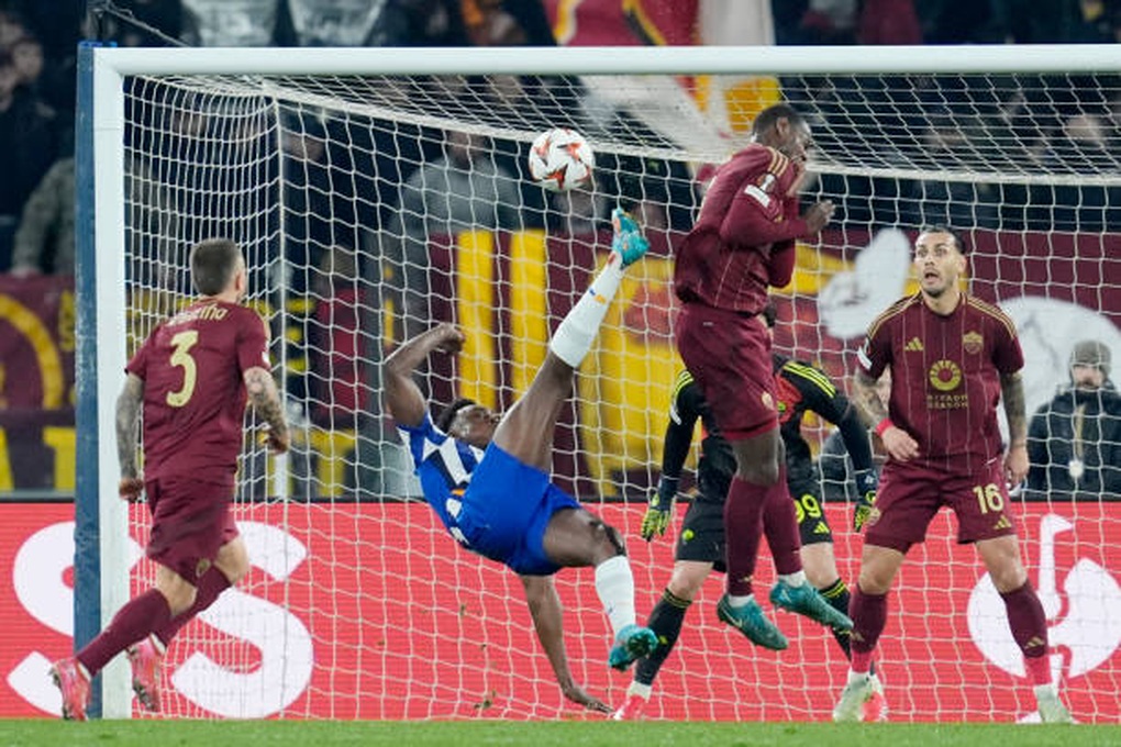 Xác định 16 đội bóng lọt vào vòng 1/8 Europa League 2024-25 - 1
