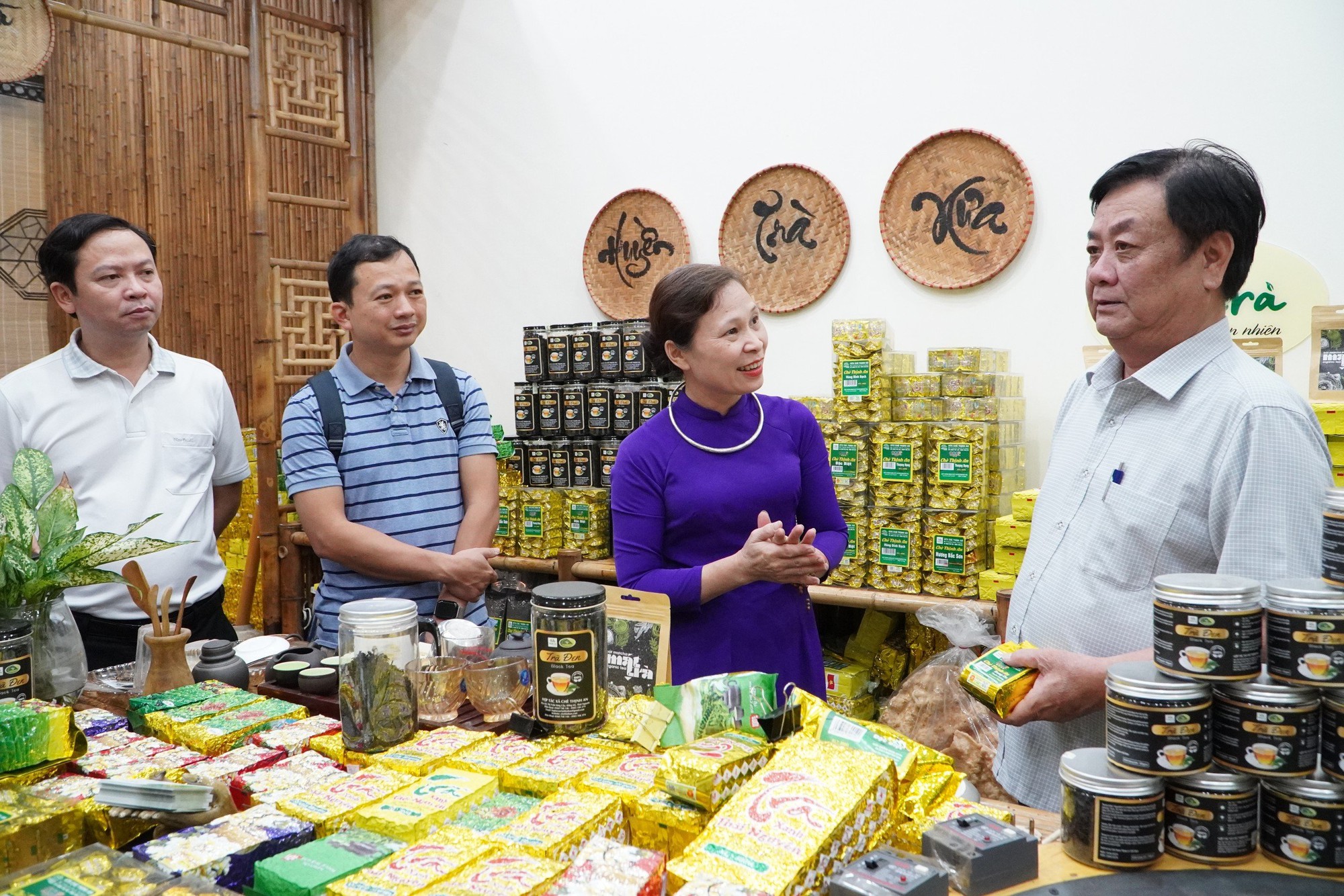 Bộ trưởng Bộ NNPTNT Lê Minh Hoan tri ân nông dân, ngành nông nghiệp trước khi nhận nhiệm vụ Phó Chủ tịch Quốc hội - Ảnh 3.