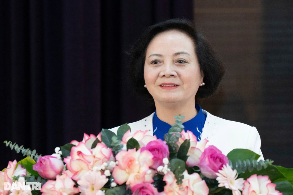 Công việc nặng nề trông đợi ở Bộ Nội vụ với tầm vóc mới - 4 Công việc nặng nề trông đợi ở Bộ Nội vụ với tầm vóc mới - 4