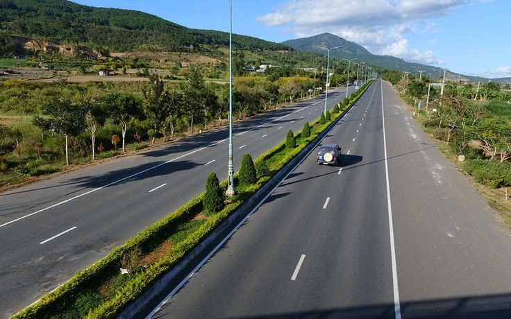 Phó Thủ tướng Nguyễn Hòa Bình: Lâm Đồng cần khơi thông nguồn lực để tạo bứt phá- Ảnh 3.