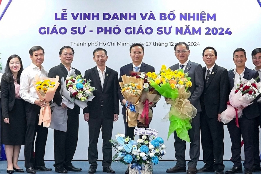 Giáo sư, tiến sĩ nhận thu nhập gần 100 triệu đồng/tháng ở trường đại học